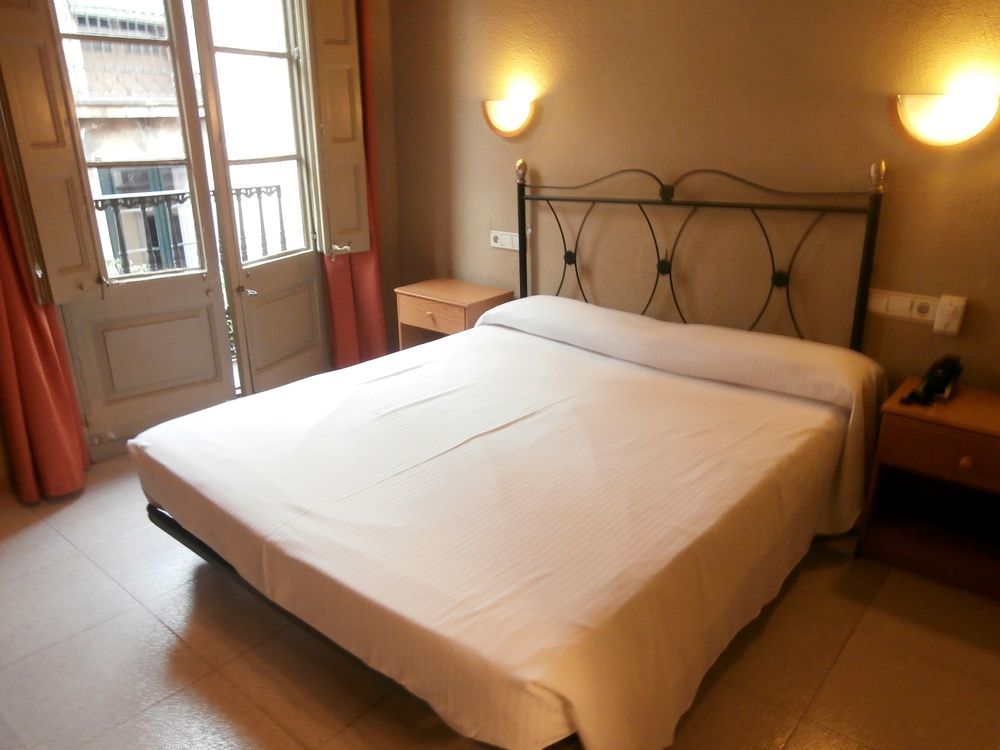 Hotel Jaume I Barcelona Exteriör bild